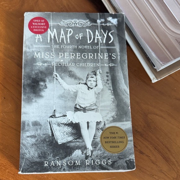 Other - A Map of Days by Ransom Riggs Book